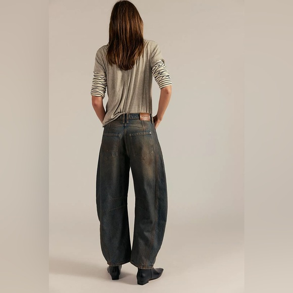NWT* - We The Free Barrel Jeans - Mid Rise - Lost In The Desert - Size 32 - Picture 5 of 16